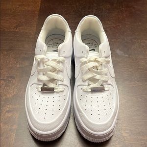 Nike Air Force 1 Sage Low